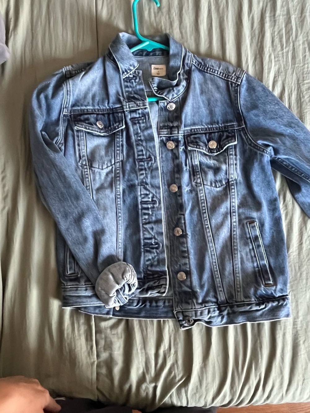 GAP Light Blue Denim Jacket - Classic Trucker Style